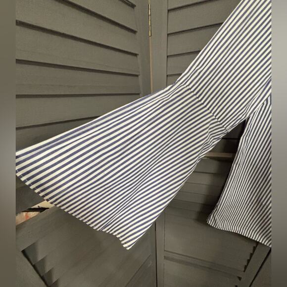 Ann Taylor Navy and White Pinstripe Peplum Blouse Size XS - Picture 3 of 6